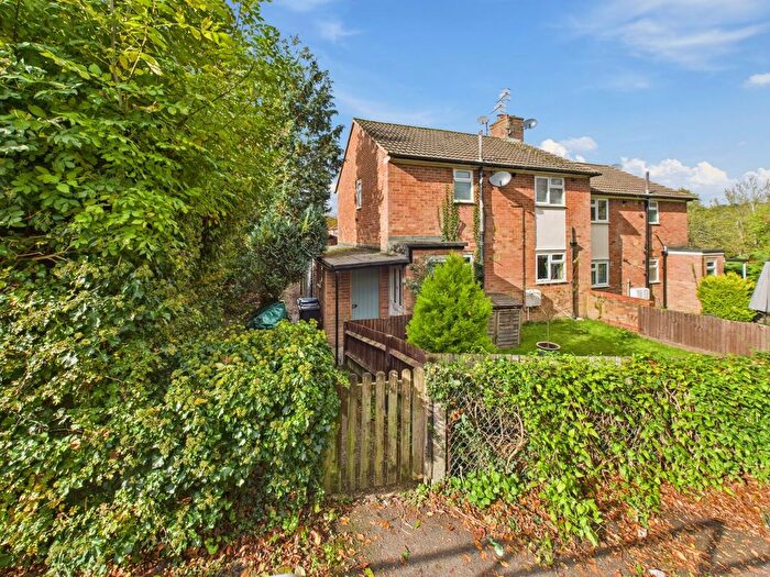 1 Bedroom Flat For Sale In Cresswell Road, Chesham, Buckinghamshire, HP5