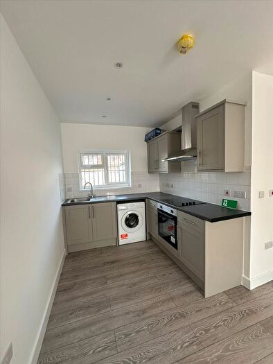 1 Bedroom Studio To Rent In Lea Bridge Road, London, E17