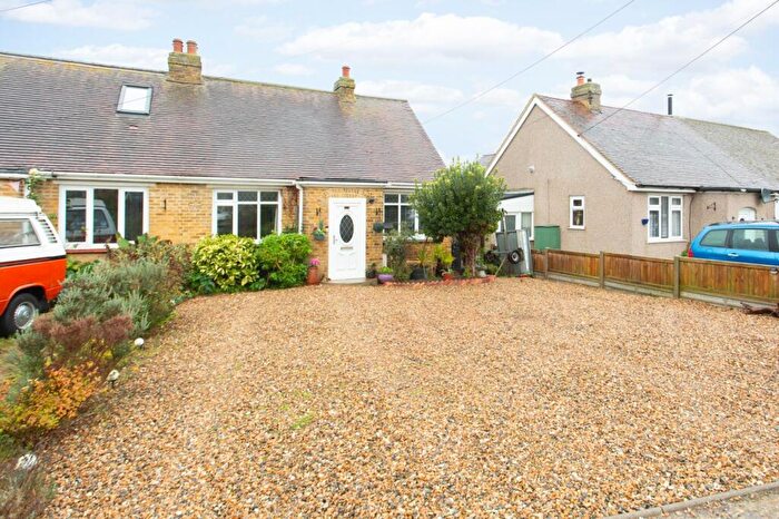 2 Bedroom Bungalow For Sale In Ridgeway Road, Herne Bay, Kent, CT6