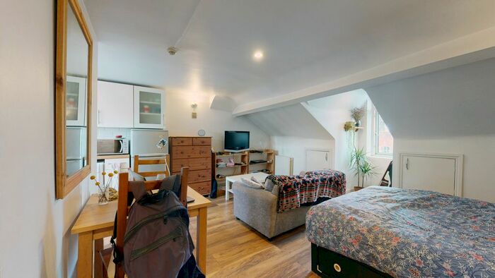 Studio To Rent In Grove Vale, London, SE22