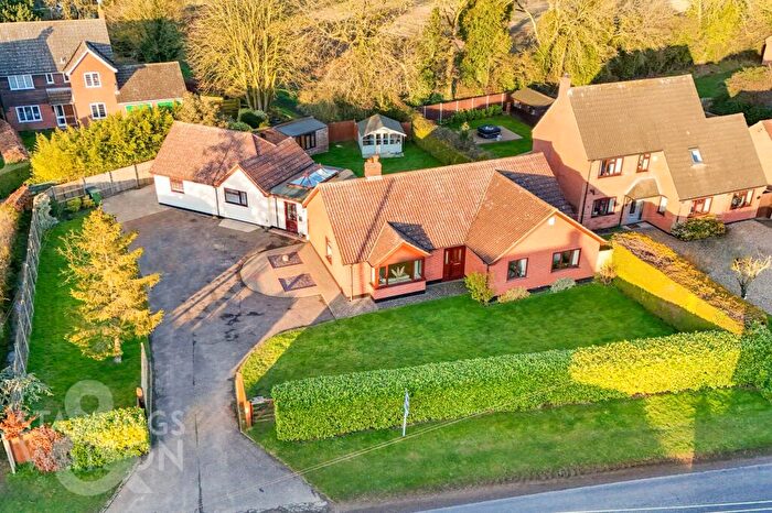4 Bedroom Detached Bungalow For Sale In Long Stratton Road, Forncett St. Peter, Norwich, NR16