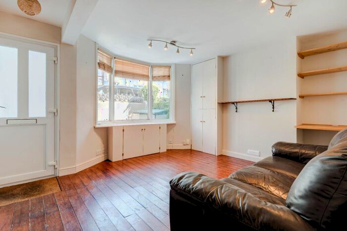 1 Bedroom Apartment To Rent In Livingstone Road, Hove, BN3