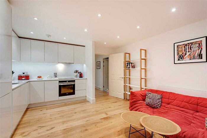 1 Bedroom Flat To Rent In Grafton Mews, London, W1T