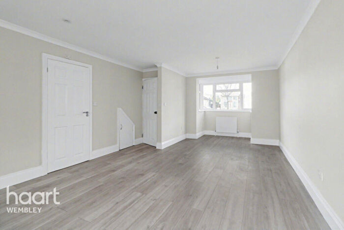 3 Bedroom Semi Detached House For Sale In Sudbury, HA0