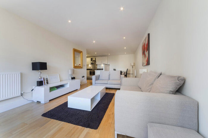 3 Bedroom Apartment To Rent In Indescon Square, Canary Wharf, London, E14