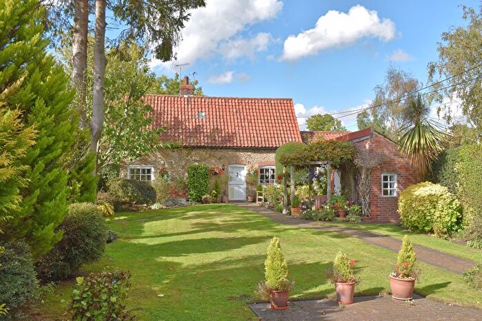 2 Bedroom Detached House For Sale In Yew Tree Cottage, South Scarle, NG23