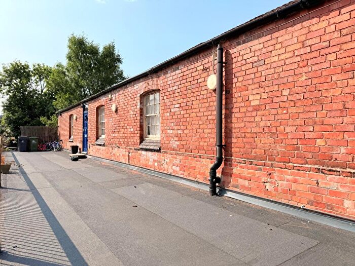 2 Bedroom Flat To Rent In King Street, Belper, DE56