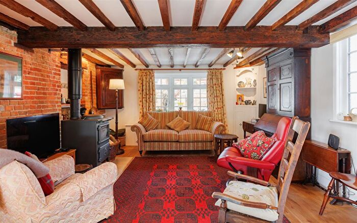 3 Bedroom Cottage For Sale In Charming Cottage - Castle Street, Carisbrooke, Newport, PO30