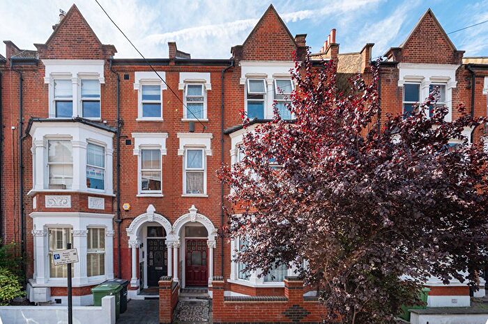 6 Bedroom Terraced House For Sale In Sudbourne Road, Brixton, London, SW2