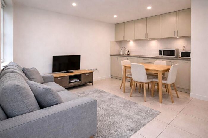 1 Bedroom Flat To Rent In Woods Mews, Mayfair, London, W1K