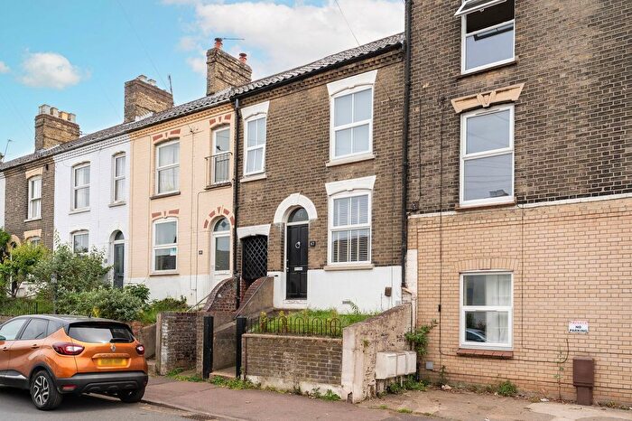 2 Bedroom Terraced House For Sale In Sprowston Road, Norwich, NR3