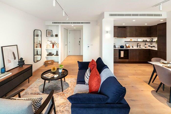 2 Bedroom Apartment To Rent In Author Kings Cross, York Way, London, N1