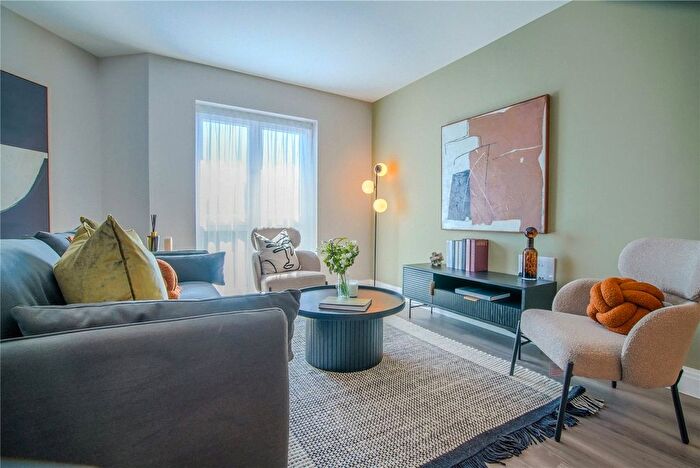 1 Bedroom Flat For Sale In Brook House, New Wharf Road, Tonbridge, TN9