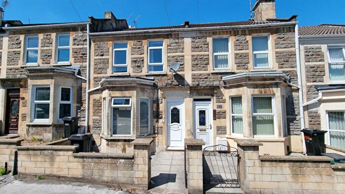 4 Bedroom House To Rent In Coronation Avenue, Bath, BA2