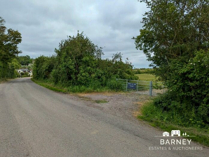 Land For Sale In Whitwick Green Road, MK44