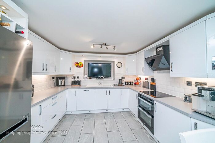 6 Bedroom Detached House For Sale In Willows Croft, Hednesford, Cannock, WS12