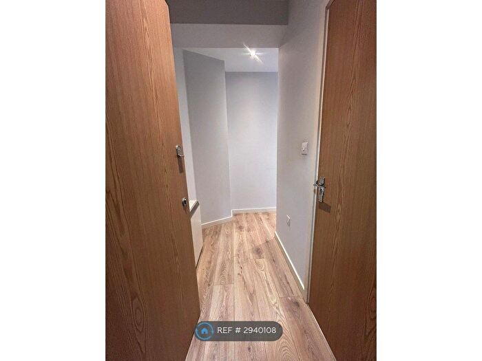 1 Bedroom Flat To Rent In Westbrook House, Maidstone, ME14