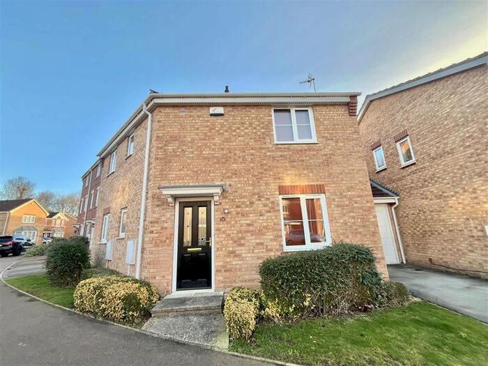 3 Bedroom Property To Rent In College Way, Nottingham, NG8