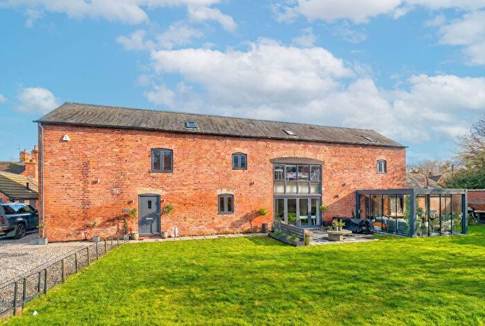 5 Bedroom Barn Conversion For Sale In Park Farm Mews, Rothley, LE7