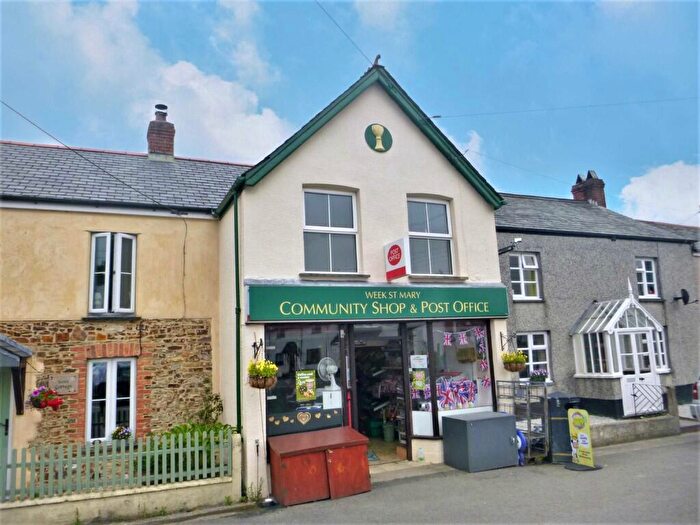 1 Bedroom Flat To Rent In The Square, Week St Mary, EX22