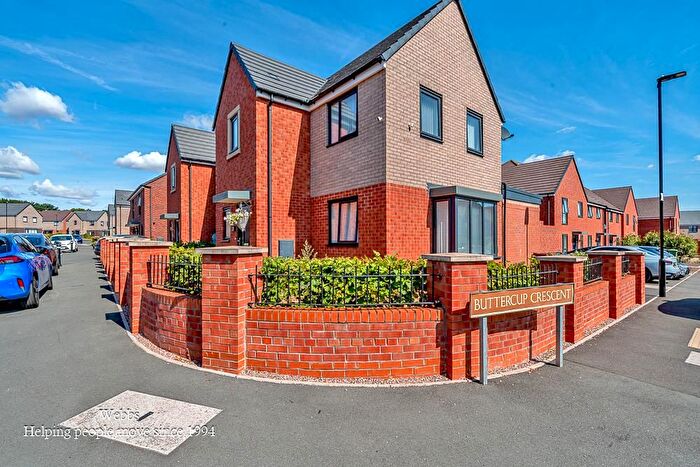 3 Bedroom Semi-detached House For Sale In Bluebell Crescent, Walsall, WS3