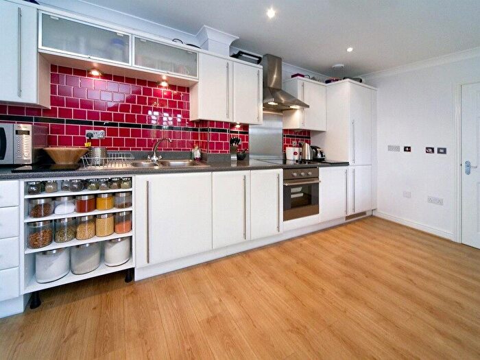 2 Bedroom Flat To Rent In Datchet Meadows, Datchet Road, Slough, SL3