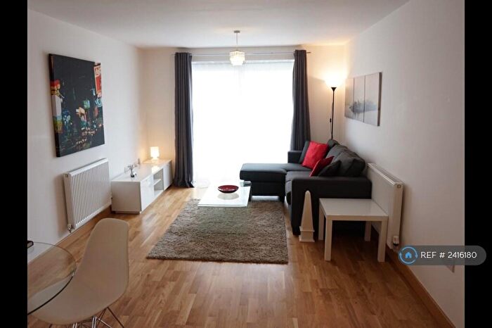 1 Bedroom Flat To Rent In Gemini Court, Edgware, HA8
