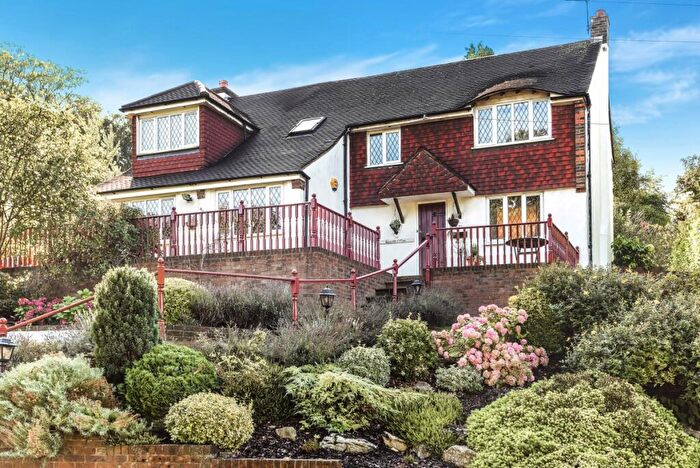 5 Bedroom Detached House To Rent In Loxford Road Caterham, CR3