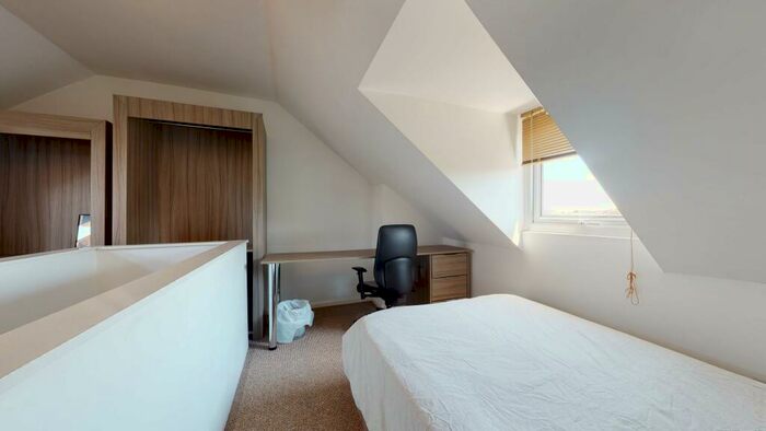 4 Bedroom House To Rent In Broad Street, Loughborough, Leicestershire, LE11