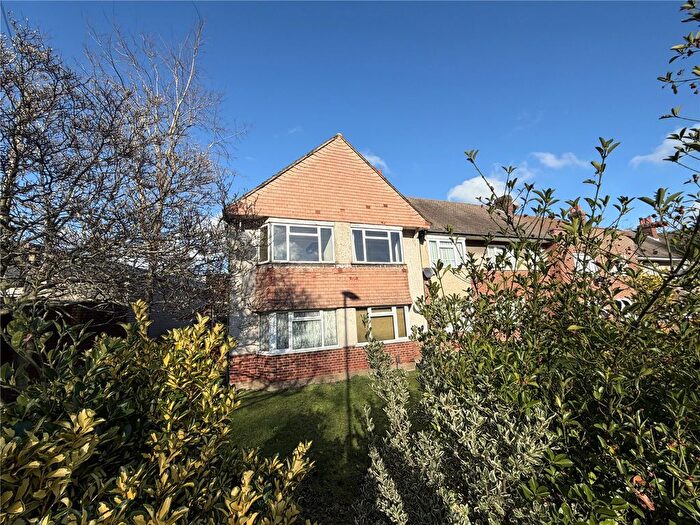 2 Bedroom Maisonette To Rent In Stanley Court, Stanley Park Road, Carshalton, Surrey, SM5