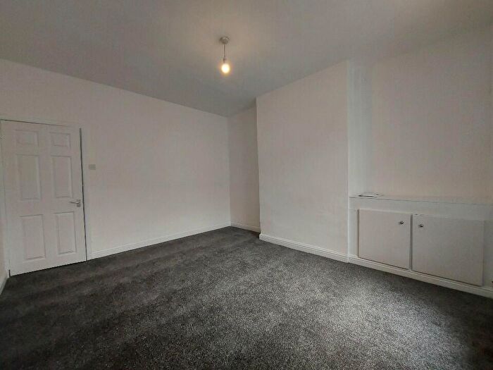 2 Bedroom Terraced House To Rent In Reed Street, Burnley, B11