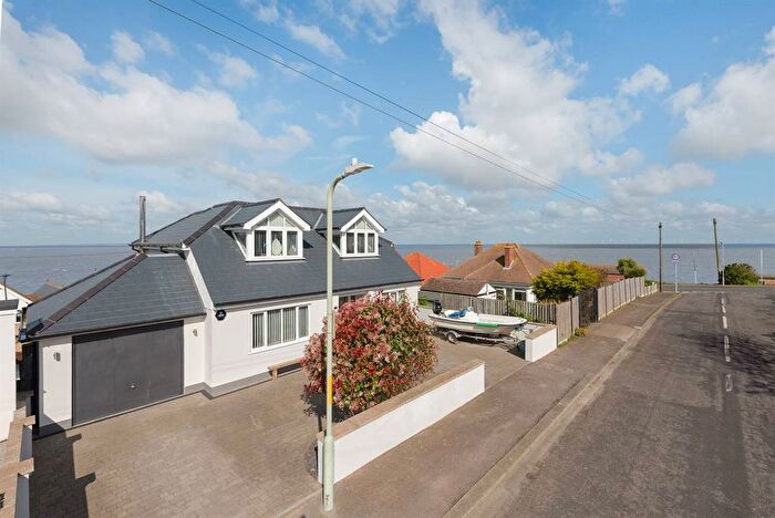 4 Bedroom Detached House For Sale In Harcourt Drive, Herne Bay, CT6