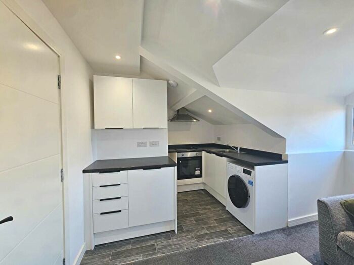 1 Bedroom Apartment To Rent In Eldon Place, Bradford, West Yorkshire, BD1