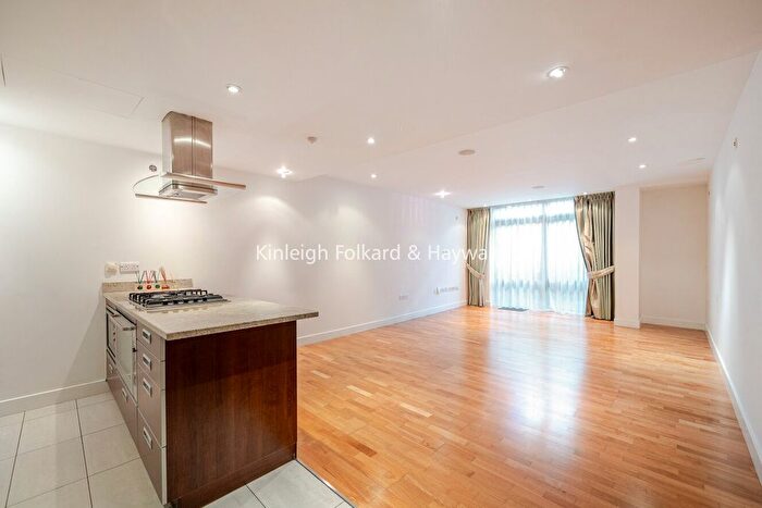 2 Bedroom Flat To Rent In Lymington Road, London, NW6