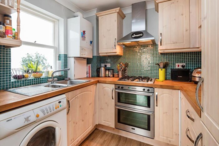 2 Bedroom Terraced House To Rent In Brunswick Mews, Hove, BN3