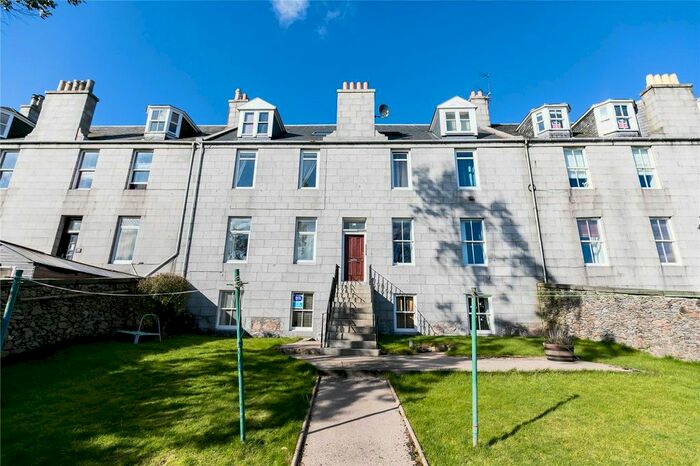Studio To Rent In Springbank Terrace, Basement Left, Aberdeen, AB11