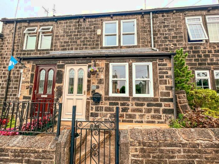 2 Bedroom Cottage To Rent In Canada Road, Rawdon, Leeds, LS19