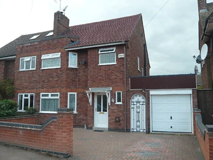 3 Bedroom Property To Rent In Hill Way, Oadby, Leicester, LE2