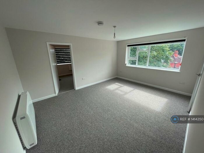 1 Bedroom Flat To Rent In Highfield, Southampton, SO17