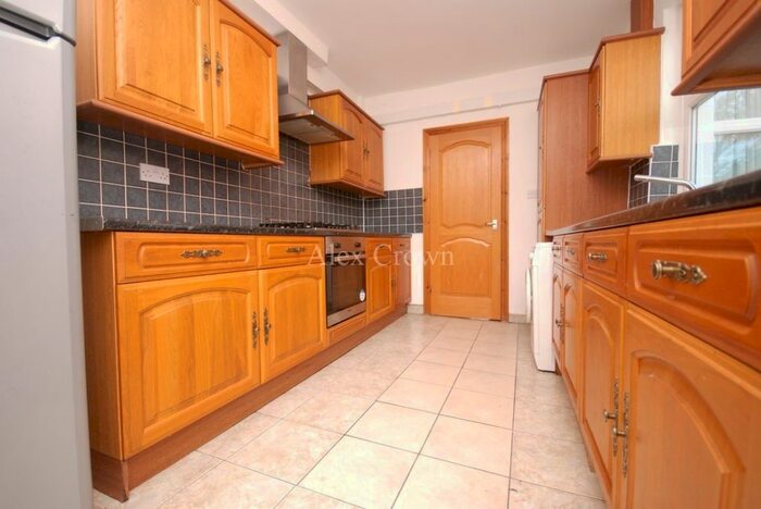5 Bedroom Terraced House To Rent In Falkland Road, London, N8
