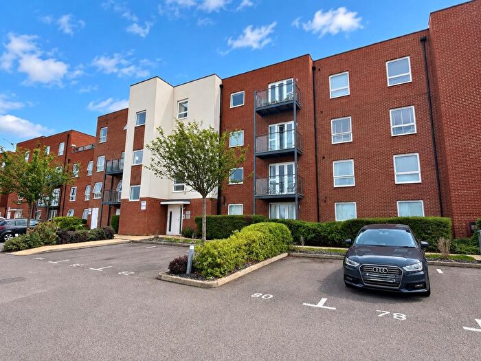 2 Bedroom Flat For Sale In Lett Lane, Castle Hill, Ebbsfleet Valley, Swanscombe, DA10