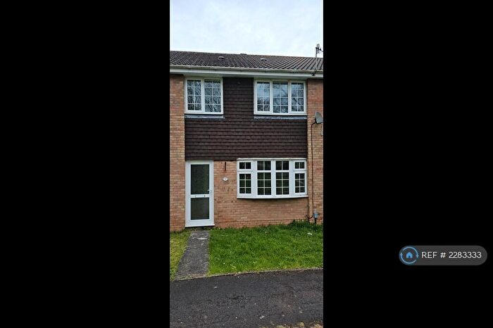 3 Bedroom Terraced House To Rent In Portland Close, Nailsea, Bristol, BS48