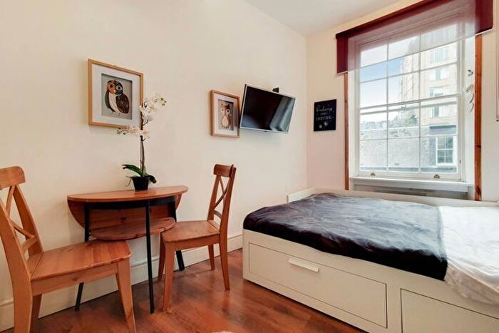 1 Bedroom Studio To Rent In Aldersgate Street, Barbican, EC1A