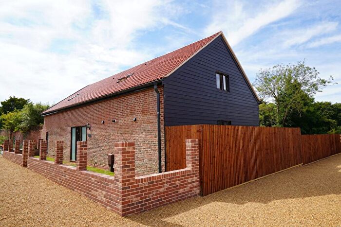 3 Bedroom Detached House To Rent In Barn Rookery Park, Beccles Road, Carlton Colville, Lowestoft, Suffolk, NR33