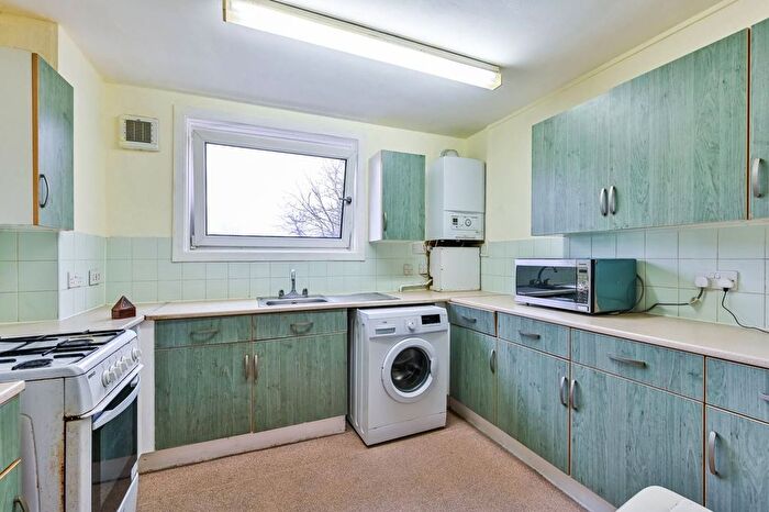 1 Bedroom Flat To Rent In Hilldrop Crescent, Islington, London, N7