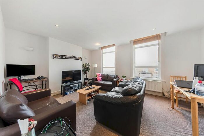 3 Bedroom Flat To Rent In Appach Road, London, SW2
