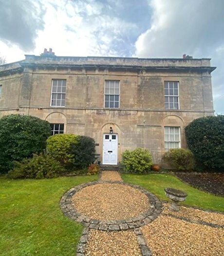 3 Bedroom Apartment For Sale In Newbridge Hill, Newbridge, Bath, BA1