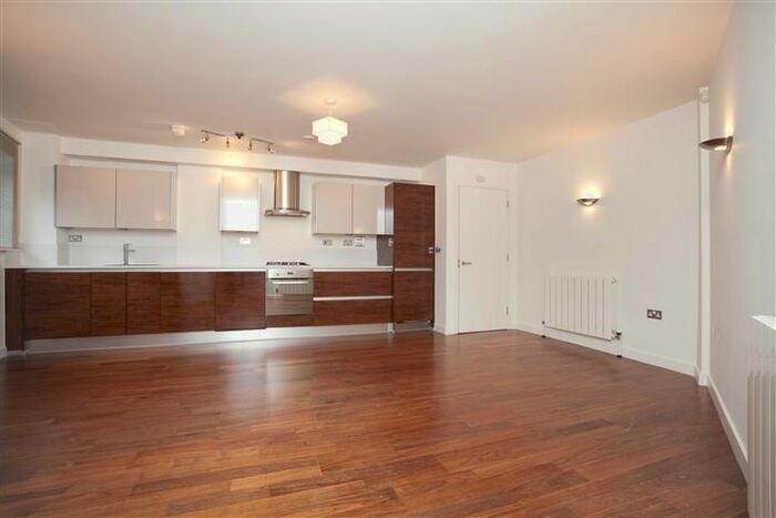 1 Bedroom Flat To Rent In Woodland Crescent, London, SE10