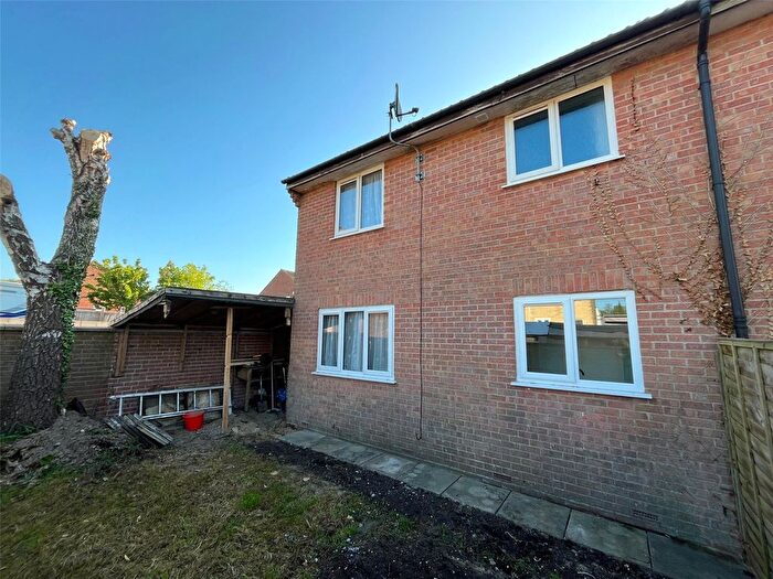 1 Bedroom End Of Terrace House To Rent In Langdon Close, Chard, Somerset, TA20