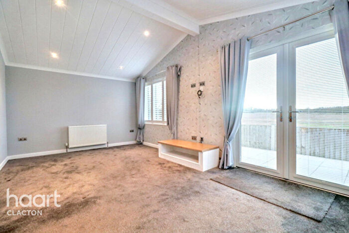 2 Bedroom Detached Bungalow For Sale In Oakleigh Residential Park, Clacton-on-Sea, CO16